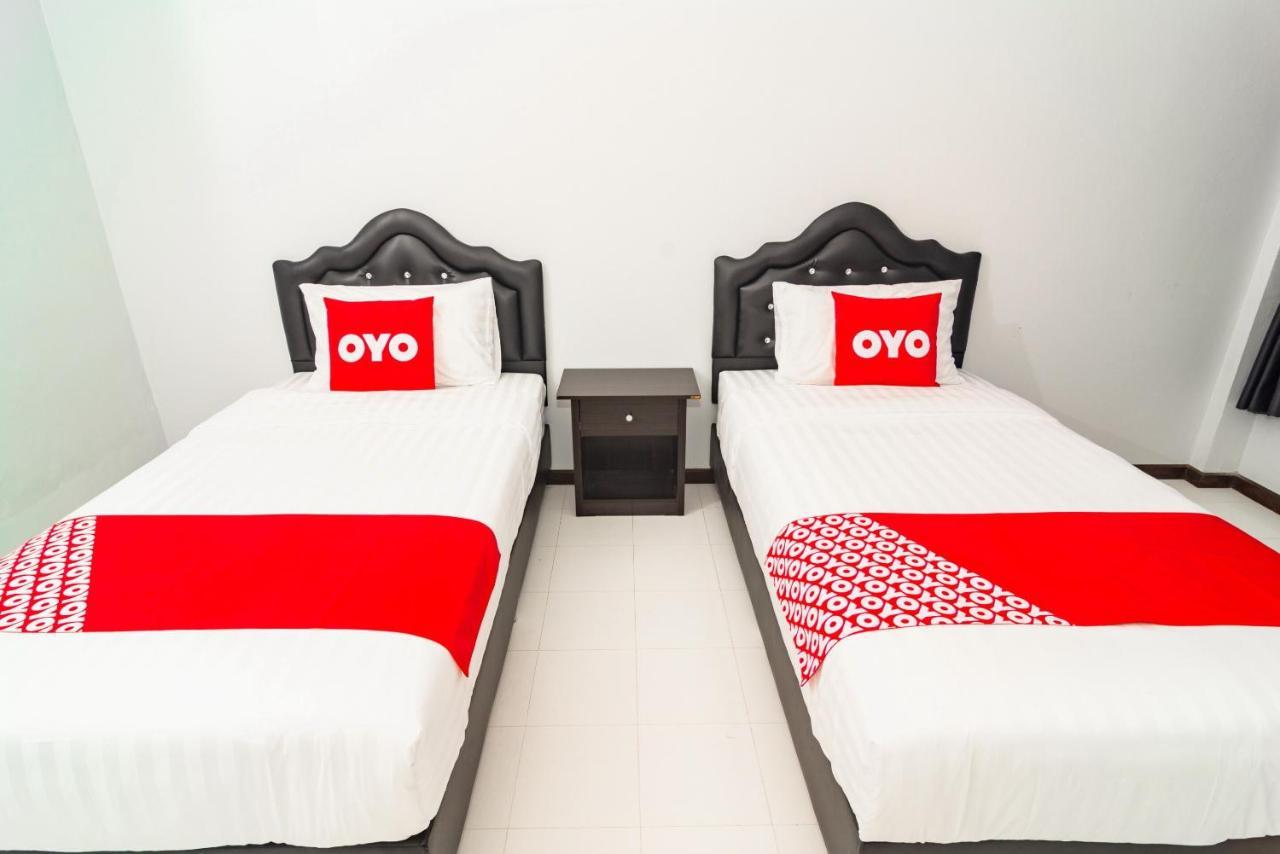 OYO 533 Runya Poolvilla Prachuap Khiri Khan Dış mekan fotoğraf